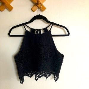 Black Halter Crop ▪️